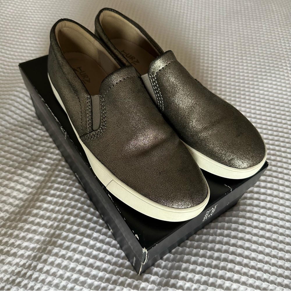 Naturalizer Marianne Slip On Loafers Sneakers Sparkly Zinc/Pewter